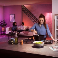 Philips Hue White & Color Ambiance 4.3 W GU10 LED 18 Philips Hue White & Color Ambiance 4.3 W GU10 LED -Philips Hue Shop 7534130 7