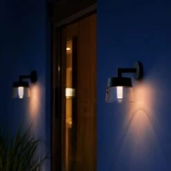 Philips Hue White + Colour Attract LED Wall Light -Philips Hue Shop 7534176 3