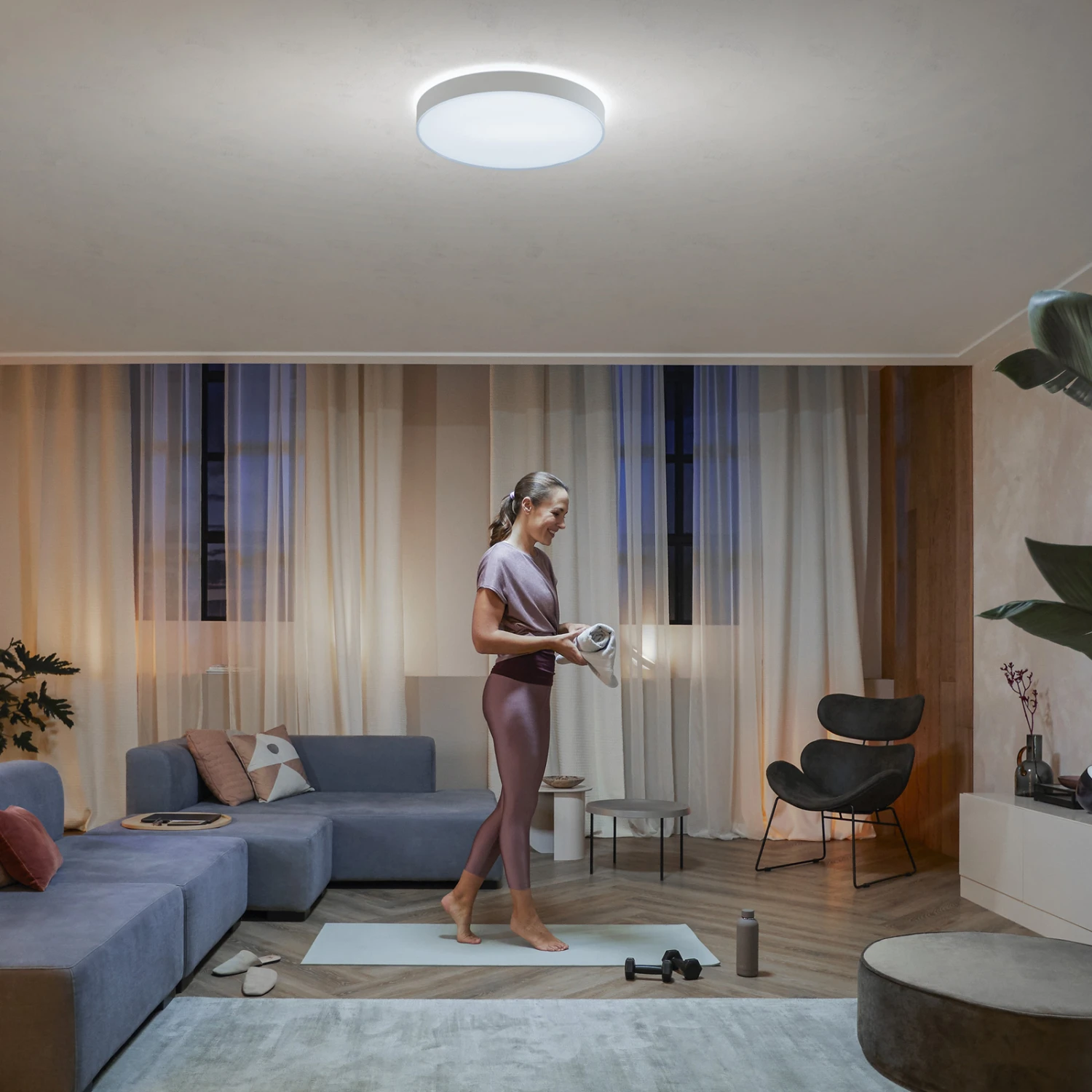 Philips Hue Enrave LED Ceiling Light 55.1 cm White 5 Philips Hue Enrave LED Ceiling Light 55.1 cm White - Image 3