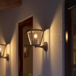 Philips Hue Inara LED Ext. Wall Light, Black -Philips Hue Shop 7534350 4